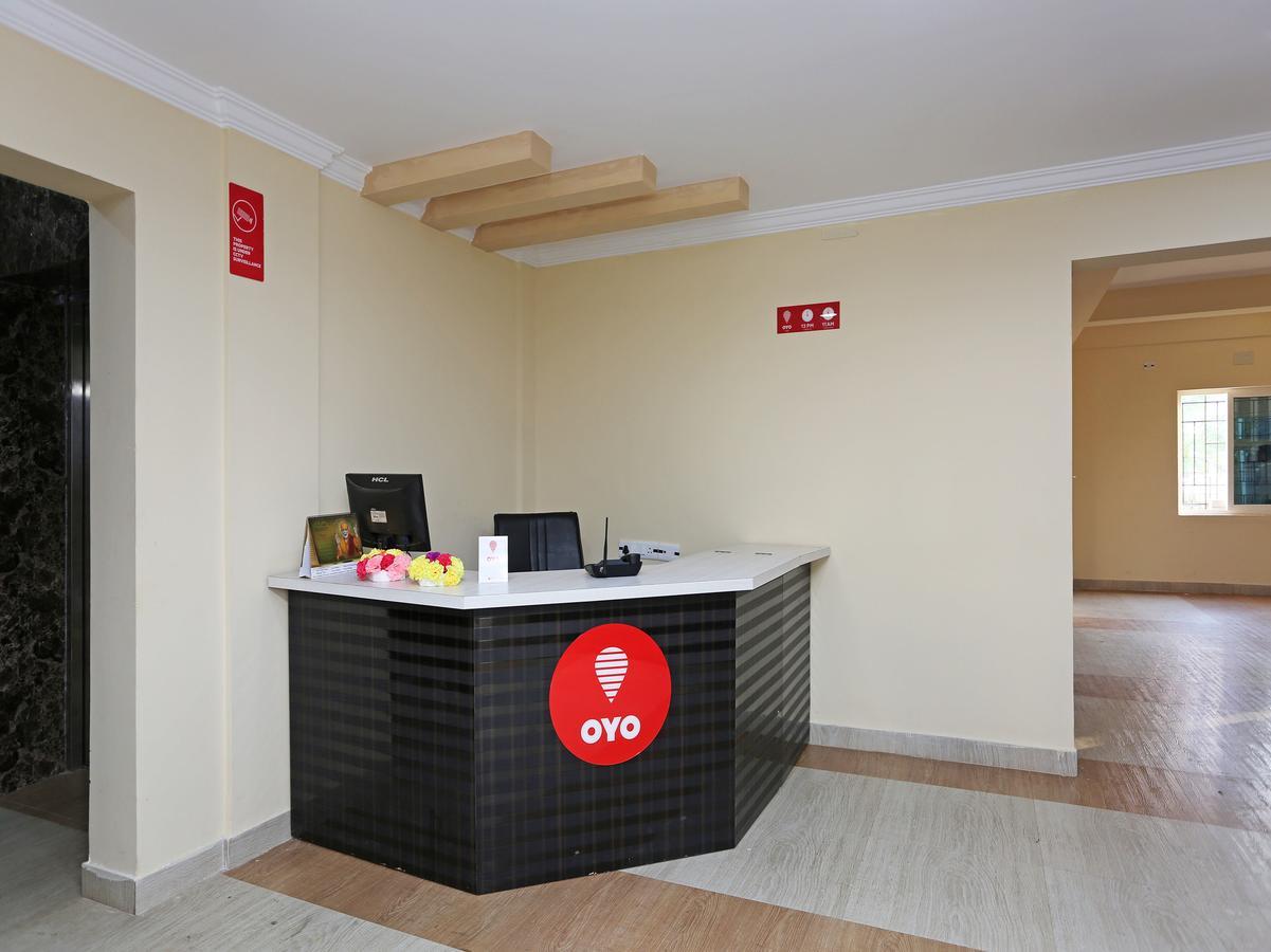 Oyo 11343 Hotel Sai International Bhubaneswar Bagian luar foto